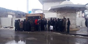 Kars’ta halk ekmek yoğunluğu devam ediyor