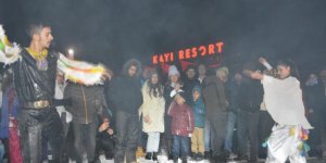 Sarıkamış Kayak Merkezi’nde eksi 20 derecede yılbaşı coşkusu