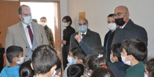 Kağızman’da Mevlana İlkokulu Kütüphanesinin açılışı yapıldı