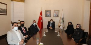 Vali Öksüz, Ani Kazı Başkanı Arslan ile bir araya geldi
