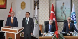 Pandemiden dolayı üniversiteler kapanıyor mu? YÖK Başkanı açıkladı!