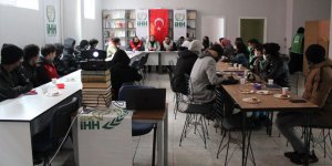 Kars İnsani Yardım Derneği, yabancı öğrenciler ile buluştu