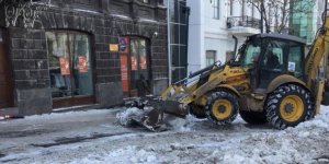 Kars’ta karla mücadele sürüyor