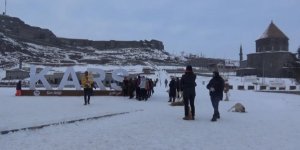 Kars’a turistlerden yoğun ilgi