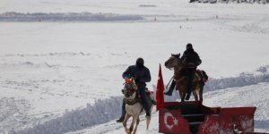  Çıldır Gölü Altın At Kristal Buz Festivali düzenlenecek