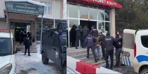 Hırsızlık için girdiği adreste ev sahiplerini bıçaklayan şahıslar tutuklandı