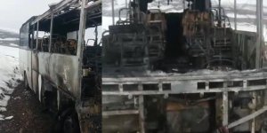 Kars’ta hareket halindeki midibüs yandı