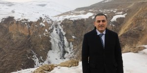 Vali Öksüz günlük mesaisini Susuz’a ayırdı