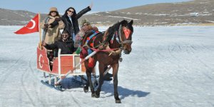 Kars’ta atlı kızaklarla masalsı yolculuk