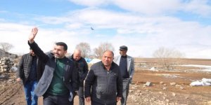 AK Parti Kars İl Başkanı Adem Çalkın, sınır köylerinde...
