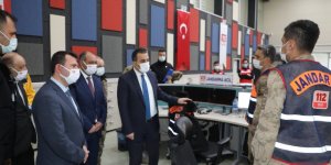 Vali Öksüz, 112 Acil Çağrı Merkezi’nde incelemelerde bulundu