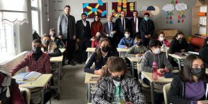 Selim Belediyesi’nden okullara kitap desteği
