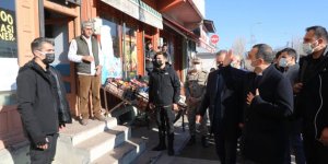 Vali Öksüz, Digor’da