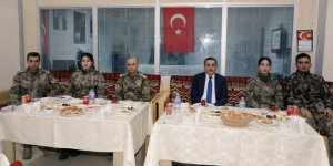 Vali Öksüz ve Müdür Sağdıç iftarı Özel Harekat Polisleri ile açtı
