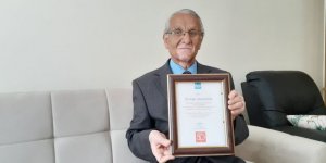 Ankara Üniversitesi’nden Gazeteci Burhan Akyıldırım’a Onur Ödülü