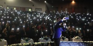 Ünlü Ses Sanatçısı İzzet Yıldızhan'dan Kars'ta Muhteşem Konser