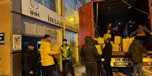Kars İHH’den deprem bölgesine 2 tır yardım