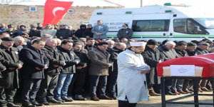 Depremde hayatını kaybeden Uzman Çavuş, Kars’ta toprağa verildi