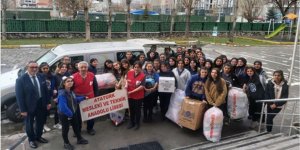 Kars’ta, depremzede çocuklar için üretilen oyuncaklar Kızılay’a teslim edildi