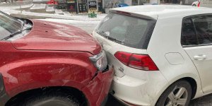Kars’ta kar yağışı ile birlikte kazalar da başladı