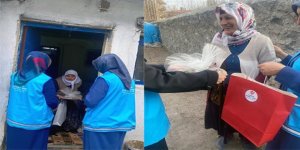 TDV Kars Kadın Kollarından yaşlılara bayram ziyareti
