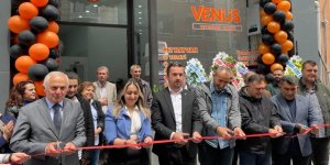 Kars’ta Venüs Veteriner Kliniği hizmete açıldı