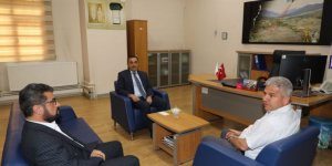 Vali Türker Öksüz, Tapu Müdürlüğü’nü ziyaret etti