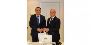 Yavuz Sağdıç onuruna veda yemeği programı düzenlendi