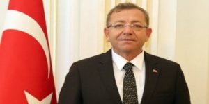 Kars Valisi ve Belediye Başkan Vekili Ziya Polat : Zafer Bayramı Kutlu Olsun