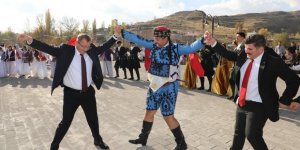 Cumhuriyet Bayramı Kutlamaları Kars'ta Coşkulu Başladı