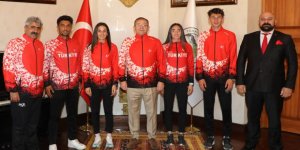 Milli Atletlerden Vali Polat'a Ziyaret