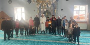 Yarıyıl Tatilinde Camiler Çiçek Açtı