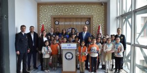 Yenişehir İlkokulu'ndan İl Emniyet Müdürü Mehmet Ömür Saka'ya ziyaret