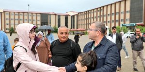 Vali Polat, YKS Sınavı’na giren öğrenciler ve velileriyle bir araya geldi