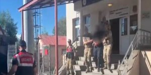 Kars İl Jandarma Komutanlığı 19 yıldır aranan şahısların yakaladı