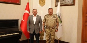 Kars İl Jandarma Komutanı Albay Yusuf Mutlu Genç, Vali Polat'ı Ziyaret Etti