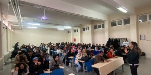 Sarıkamış'ta yüzlerce öğrenci bilgilendirildi