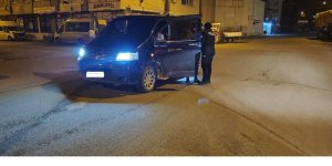 Kars'ta polis ekiplerinden şok uygulama