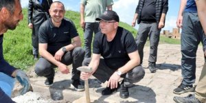 Vali Polat, Ani Ören Yeri'ndeki devam eden çalışmaları inceledi