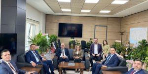 AK Parti Kars Heyeti, Karayolları 18. Bölge Müdürü Hakan Yenilmez’i Ziyaret Etti