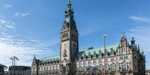 Hamburg İş Seyahati Rehberi: Şehri Keşfedin ve Verimli Bir Seyahat Planlayın