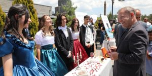 Kars'ta Roman Kahramanları Canlandı: Vali Polat Etkinliğe Katıldı