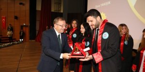 Kafkas Üniversitesi'nde Mezuniyet Coşkusu...