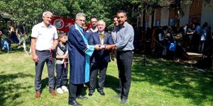 Kağızman'da mezuniyet coşkusu