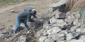 Asri Mezarlığın Yıkılan Duvarların Yapımına Başlandı