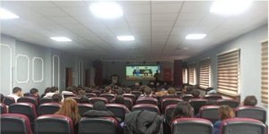 Kars'ta öğrencilere teknoloji bağımlılığı farkındalık eğitimi