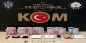 Kars'ta Ehliyet Sınavında "Düzenek" Operasyonu: 3 Gözaltı!