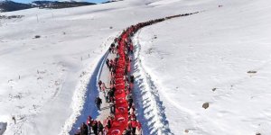 Sarıkamış Şehitlerini Anma Yürüyüşü’nde 111. Yılda Tek Yürek Olundu