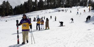 Kristal karlar diyarı Sarıkamış, kayak severlerle doldu