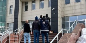 Kars’ta 23 Düzensiz Göçmen Yakalandı, 3 Şüpheli Tutuklandı